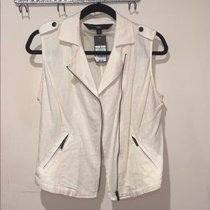 Never worn before vest